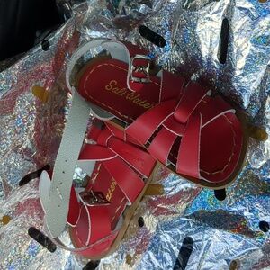 Saltwater baby sandals